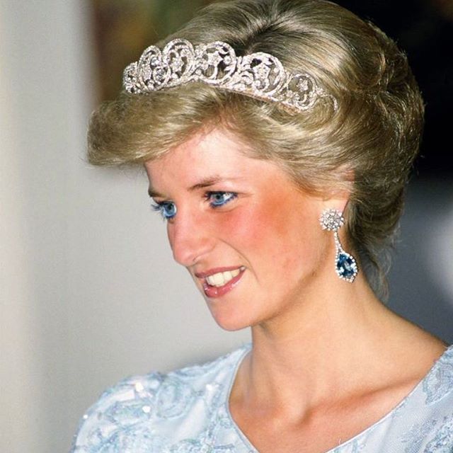Luxury Bridal Hair Accessories Crown Cubic Zirconia Royal Replica Wedding Tiara