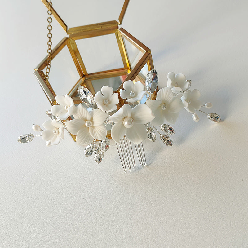 Stunning White Porcelain Floral Pearl Headpiece Hair Comb Bridal Bridesmaid Wedding Jewelry