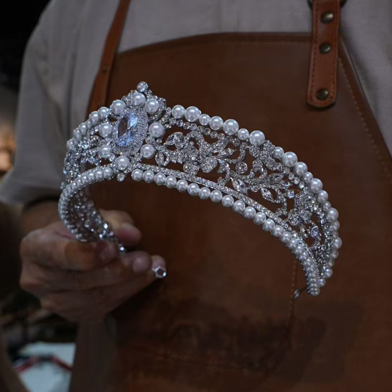 Vintage Pearl & Crystal Tiara – Timeless Elegance for Brides, Weddings & Formal Events